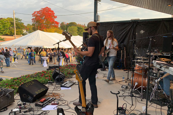 oktoberfest live music iron mountain michigan