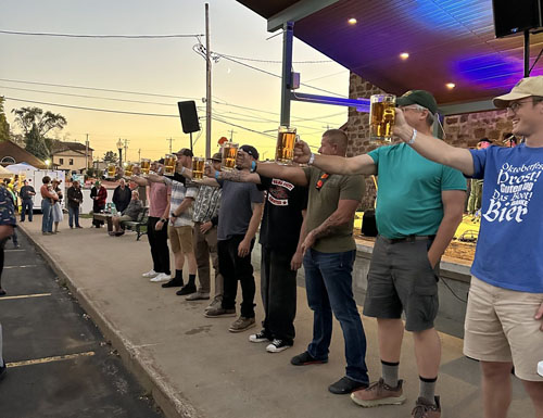 annual oktoberfest iron mountain michigan